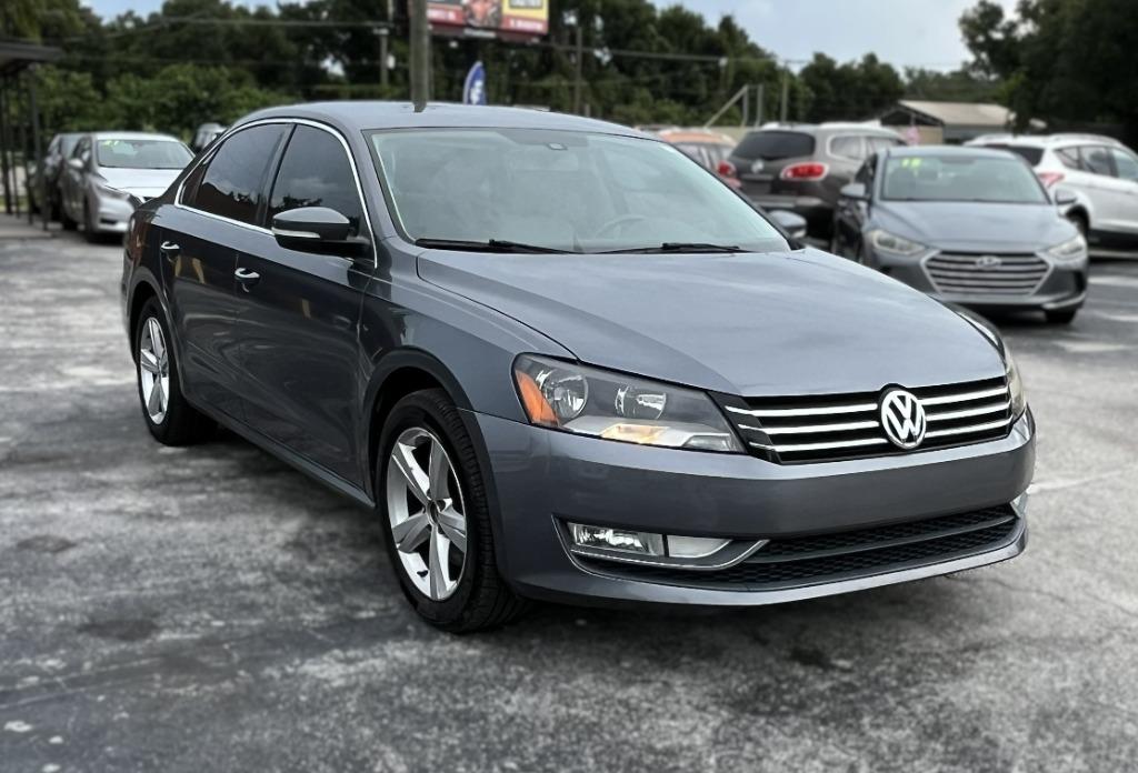 2015 Volkswagen Passat - $8,995