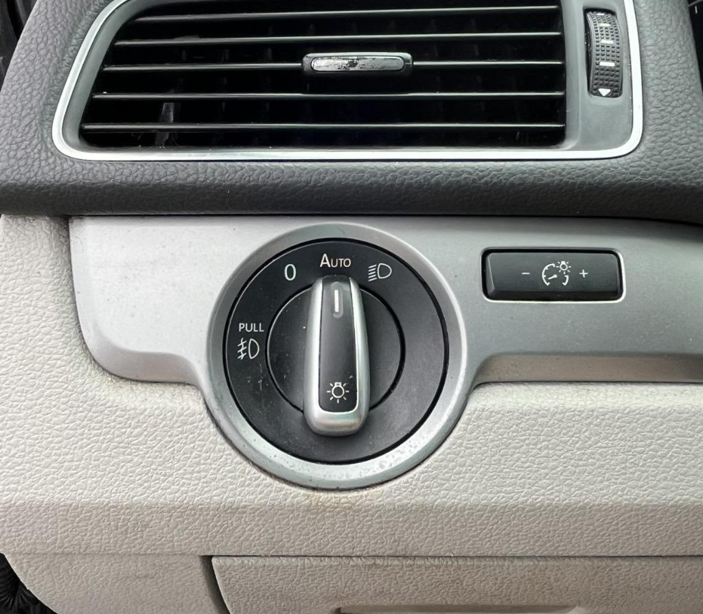 2015 Volkswagen Passat - $8,995