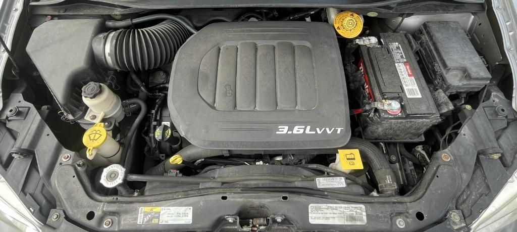 2016 Dodge Grand Caravan - $8,995