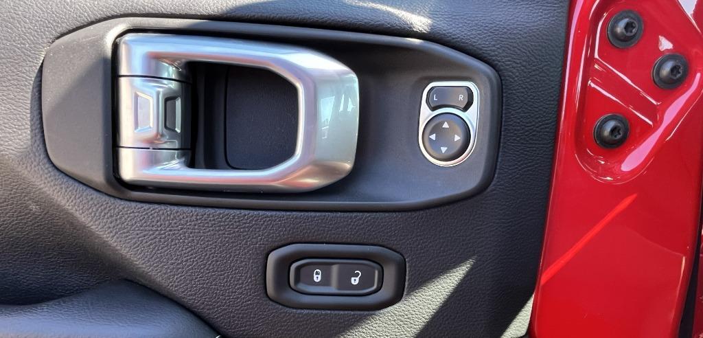 2020 Jeep Gladiator - $28,995