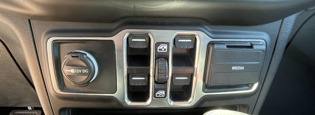 2020 Jeep Gladiator - $28,995