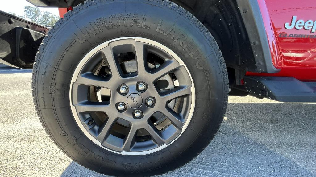 2020 Jeep Gladiator - $28,995