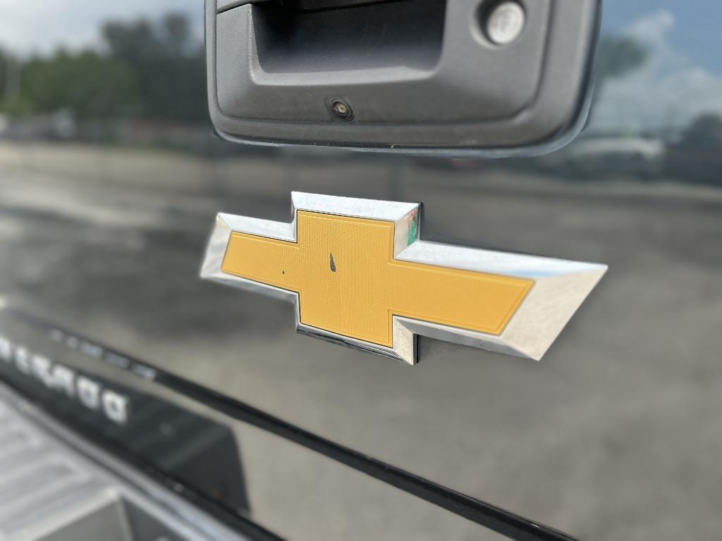 2019 Chevrolet Silverado Ld - $13,995