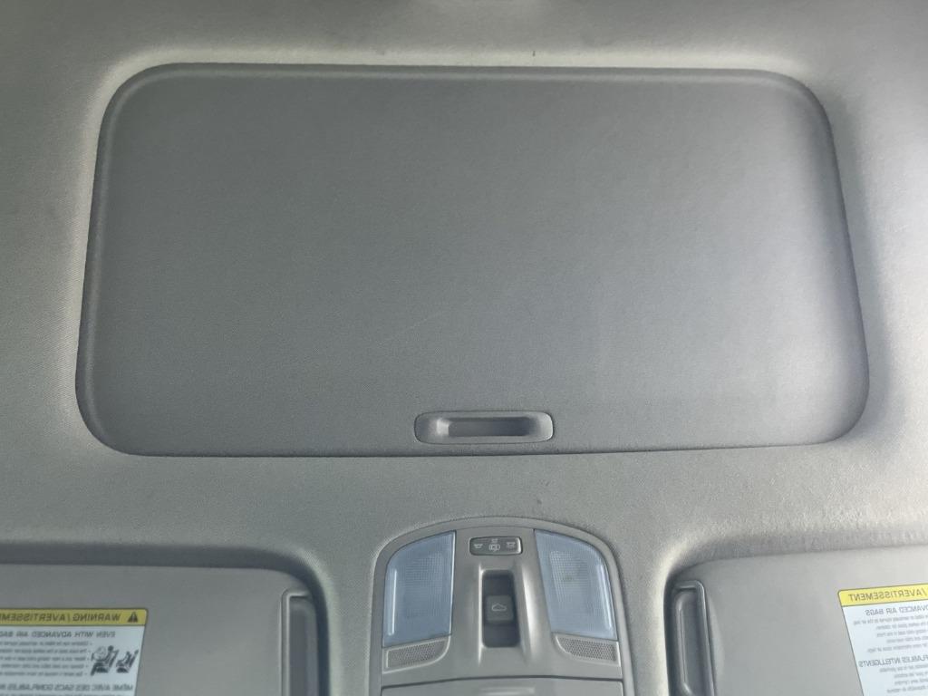 2018 Hyundai Elantra - $9,995