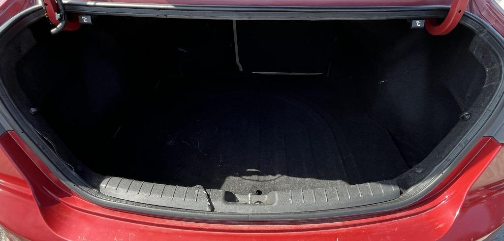2018 Hyundai Elantra - $9,995