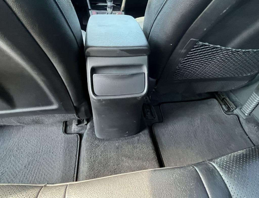 2018 Hyundai Elantra - $9,995