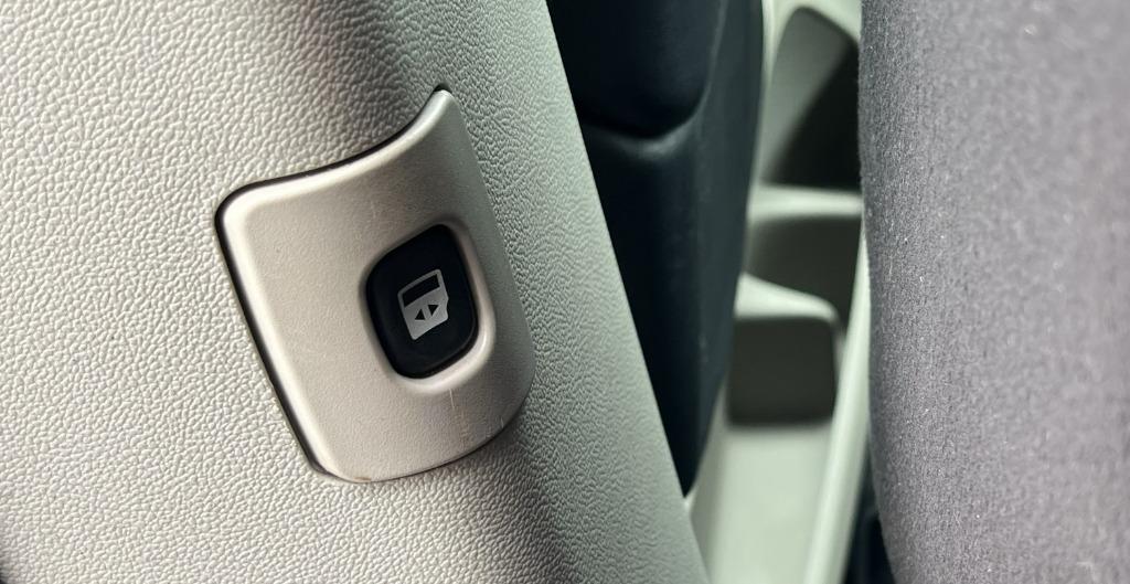 2014 Dodge Grand Caravan - $7,995