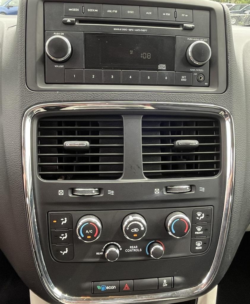 2014 Dodge Grand Caravan - $7,995