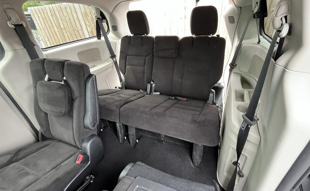 2014 Dodge Grand Caravan - $7,995