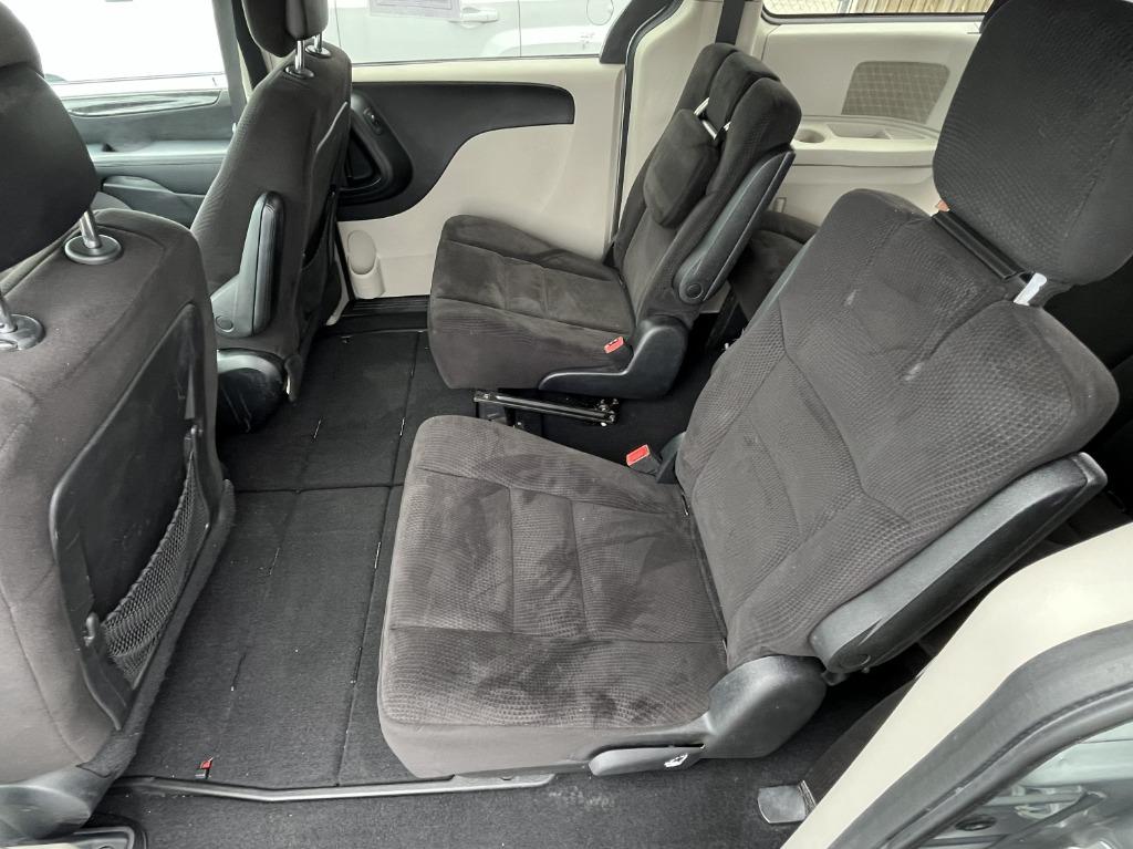 2014 Dodge Grand Caravan - $7,995