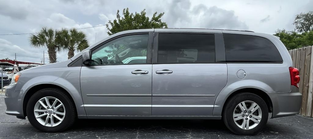 2014 Dodge Grand Caravan - $7,995