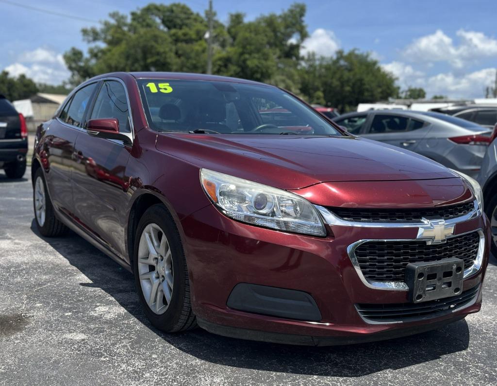2015 Chevrolet Malibu - $10,995
