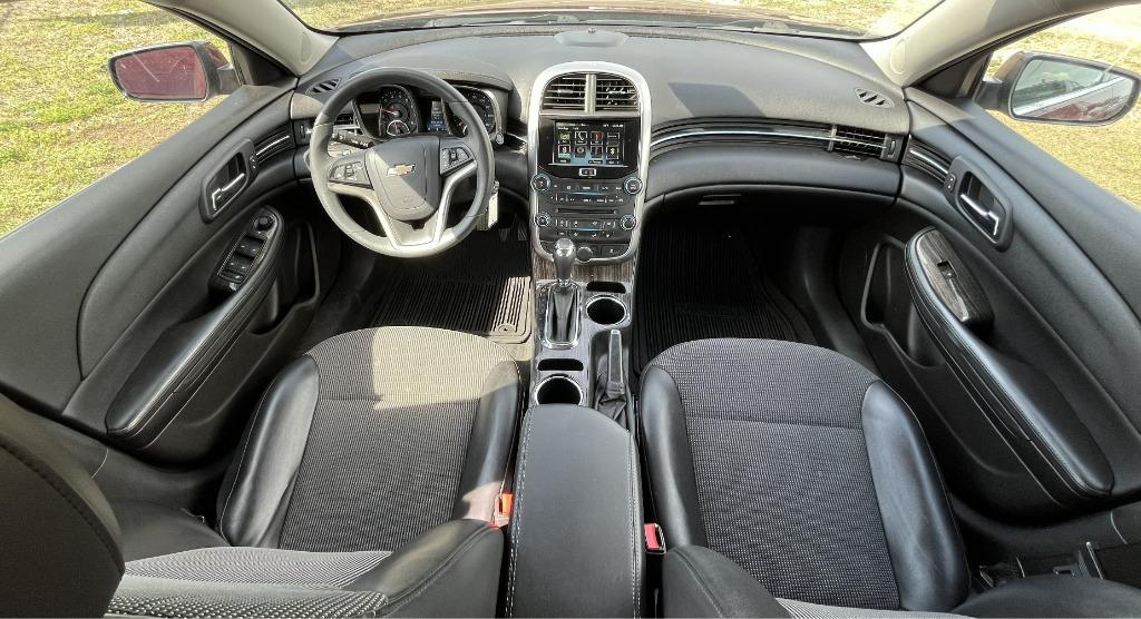 2015 Chevrolet Malibu - $10,995