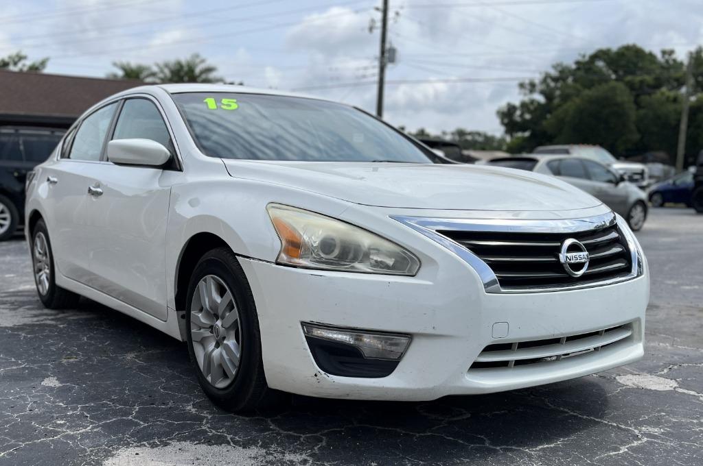 2015 Nissan Altima - $10,995