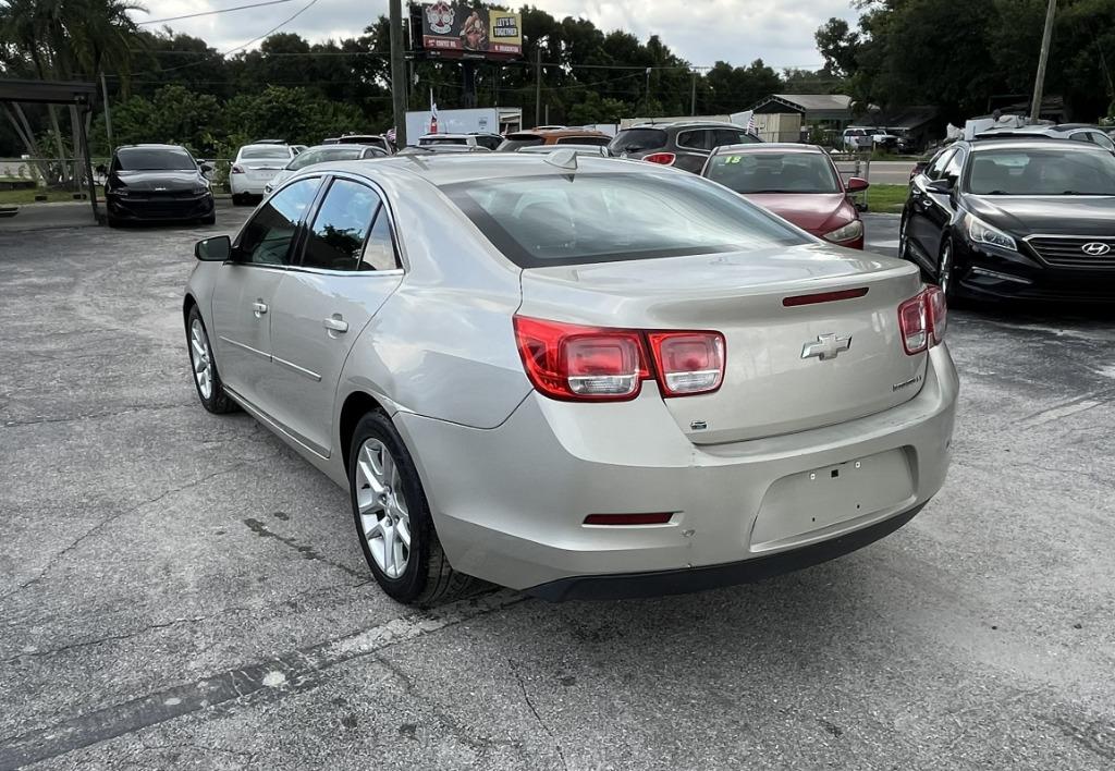 2015 Chevrolet Malibu - $9,995