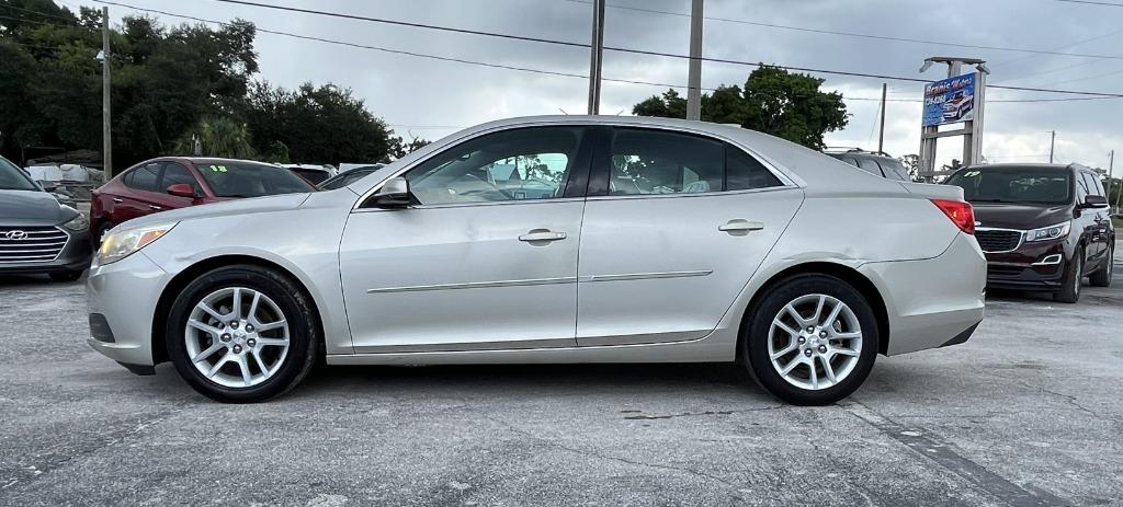 2015 Chevrolet Malibu - $9,995