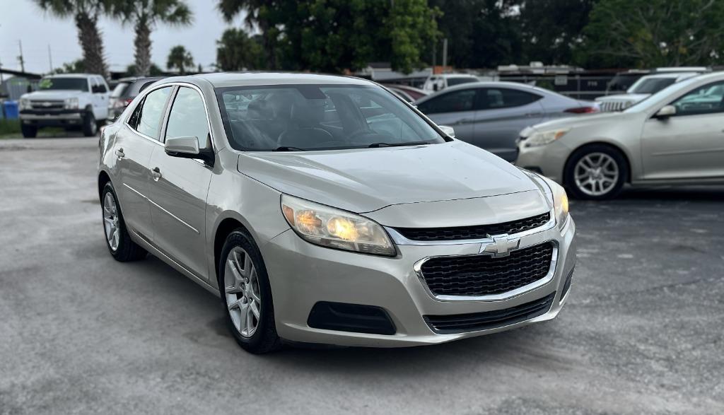 2015 Chevrolet Malibu - $9,995