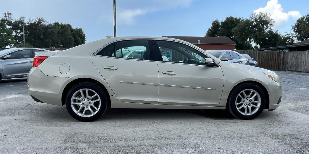 2015 Chevrolet Malibu - $9,995