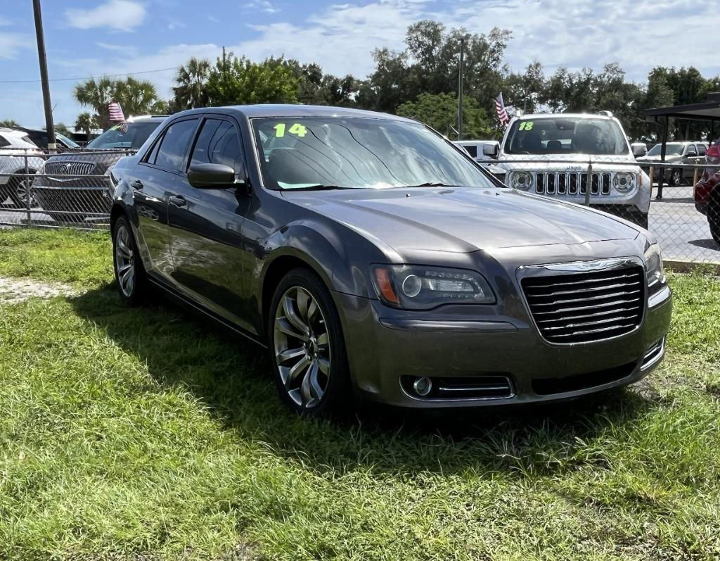 2014 Chrysler 300 - $10,995