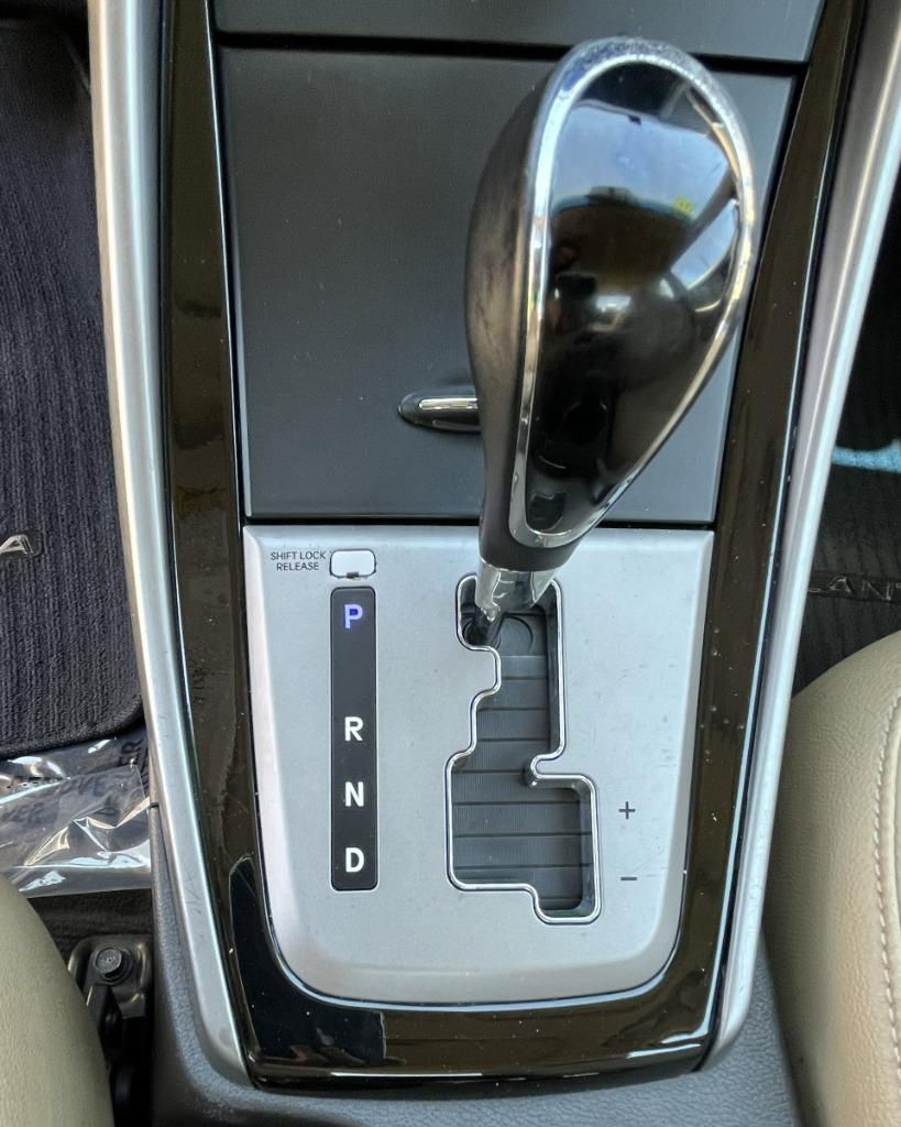 2013 Hyundai Elantra - $8,995