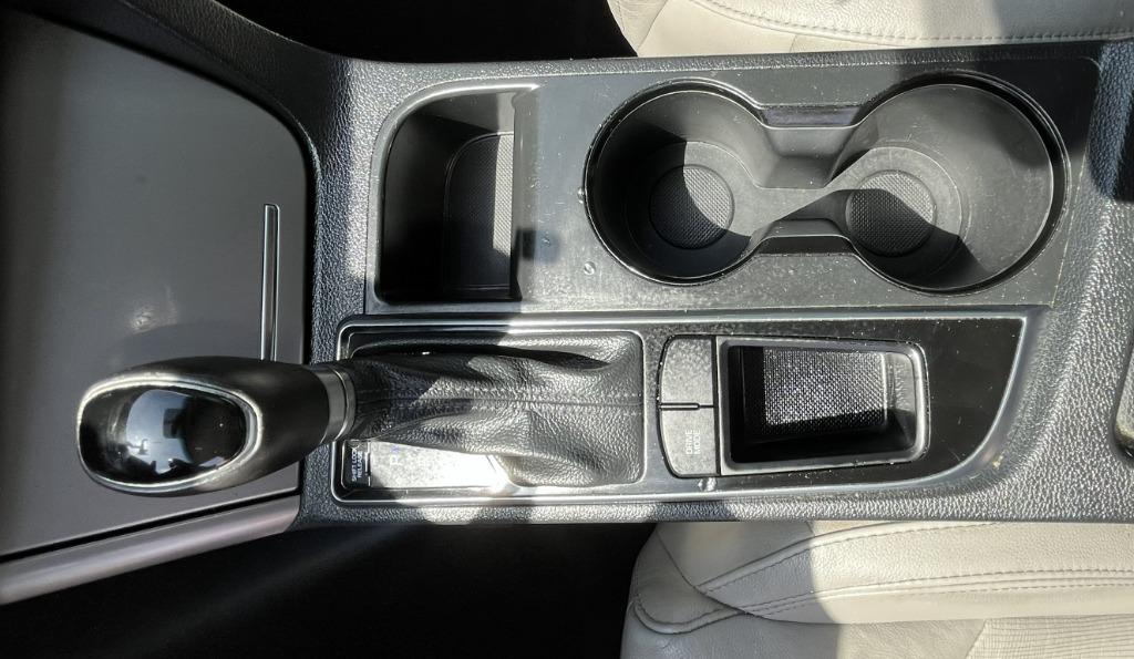 2017 Hyundai Sonata - $9,995