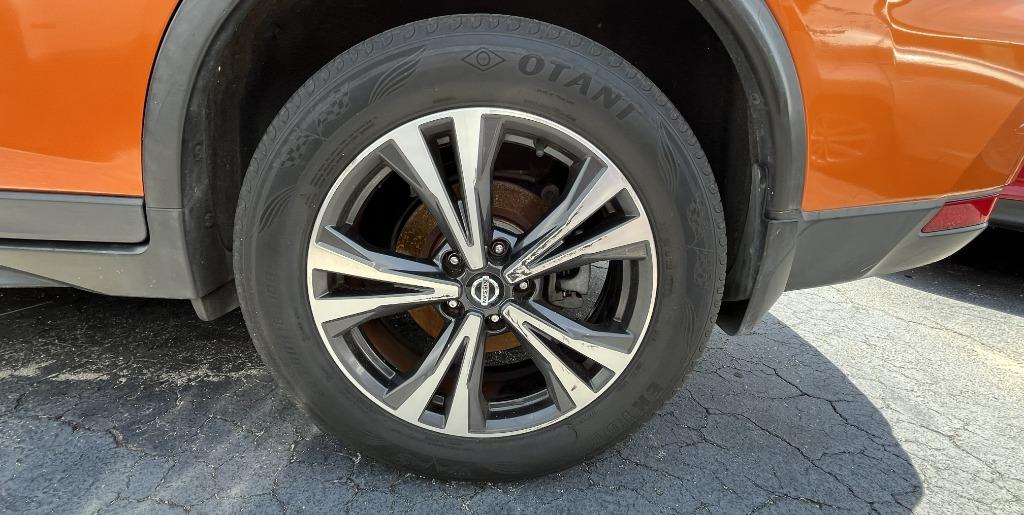 2019 Nissan Rogue - $9,995