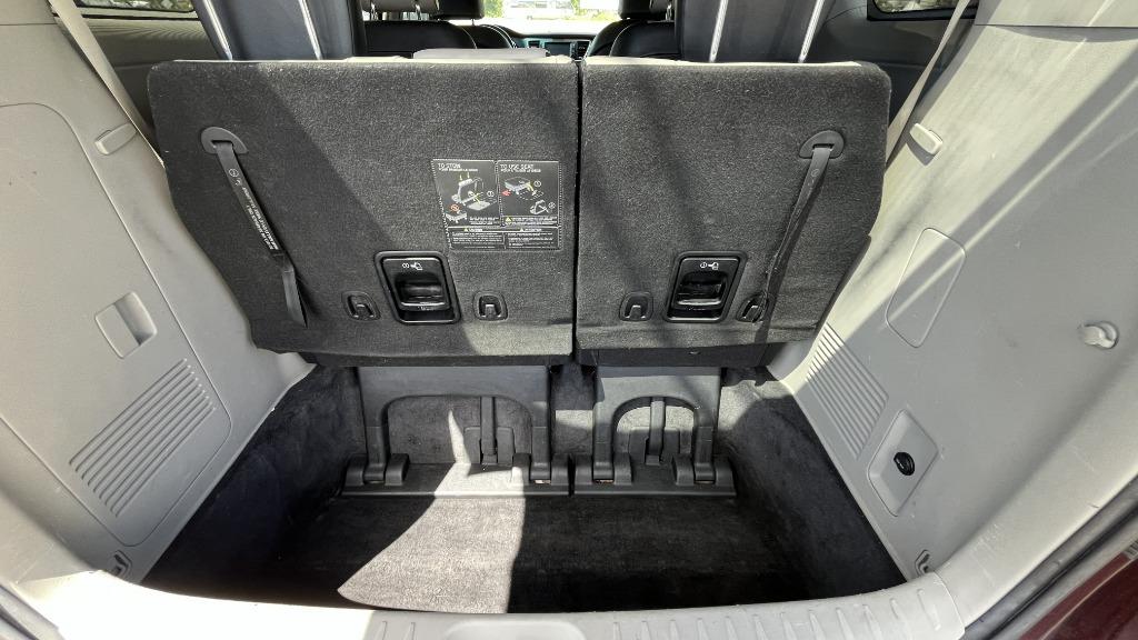 2019 Kia Sedona - $10,995