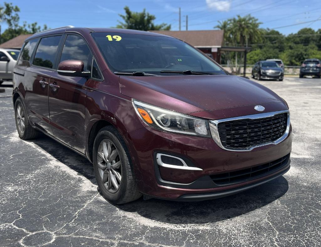 2019 Kia Sedona - $10,995