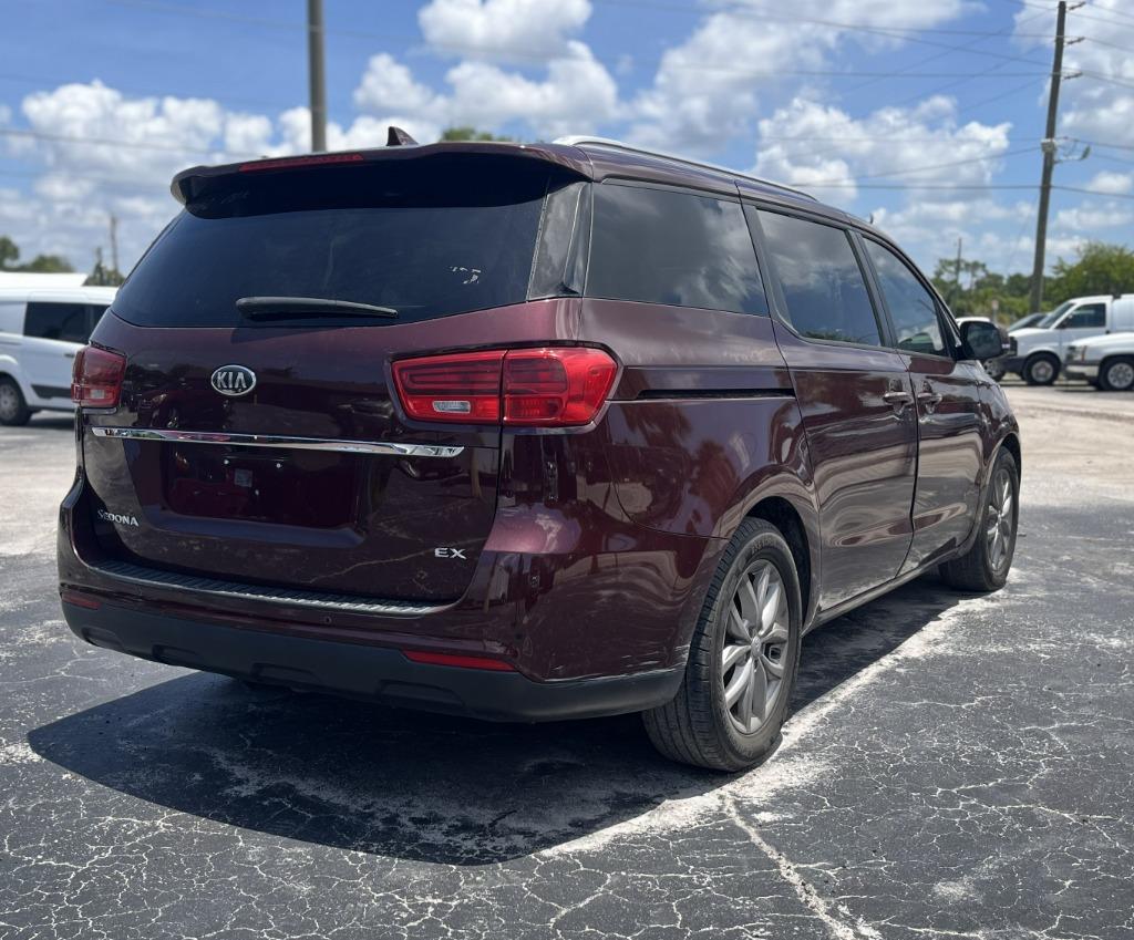 2019 Kia Sedona - $10,995