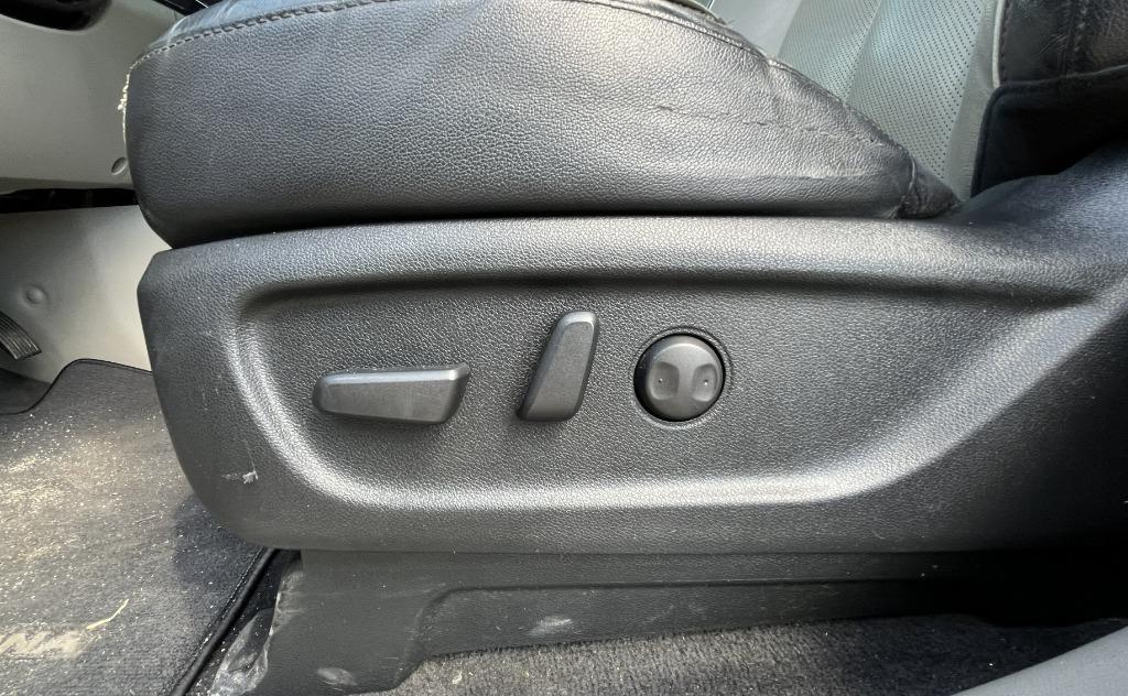 2019 Kia Sedona - $10,995
