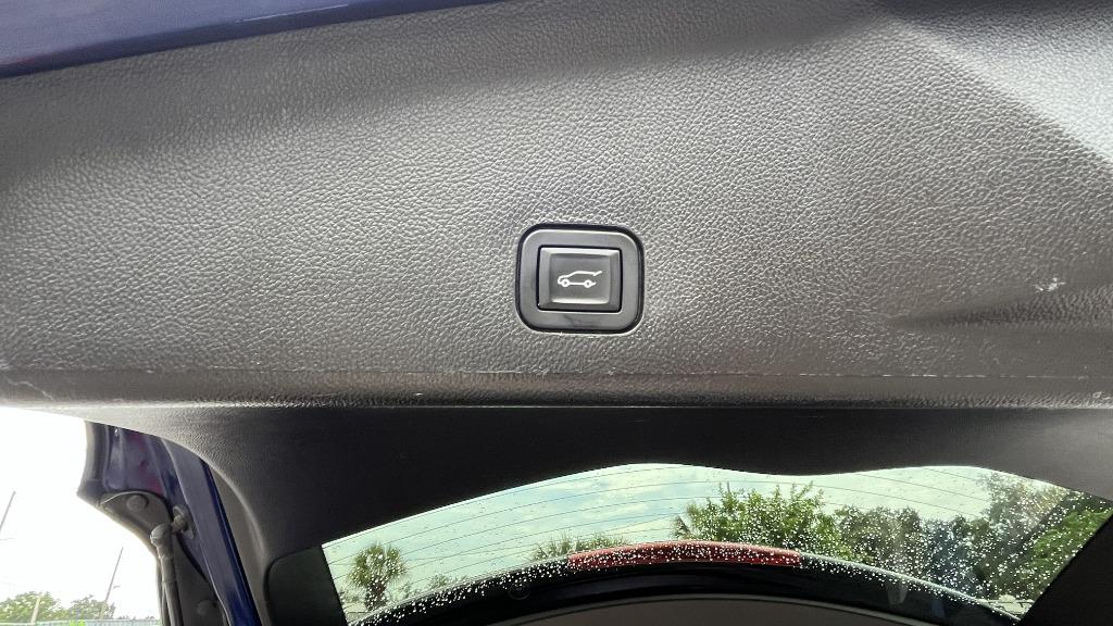 2013 Cadillac SRX - $9,995