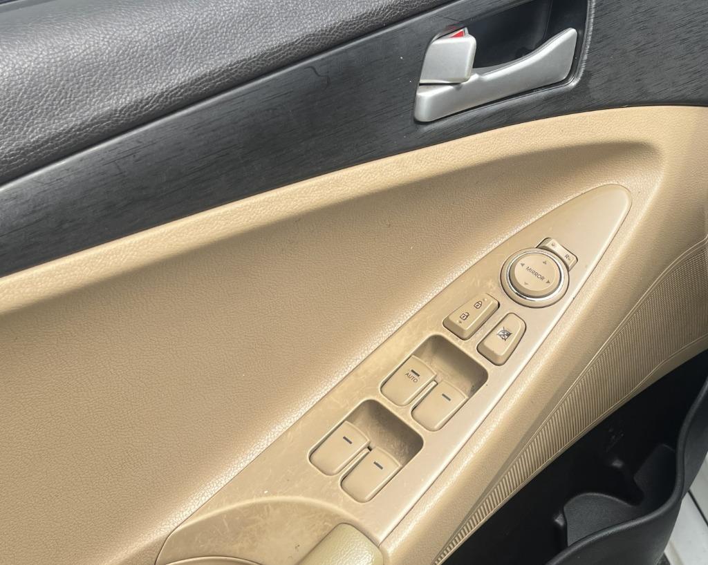 2013 Hyundai Sonata - $2,000