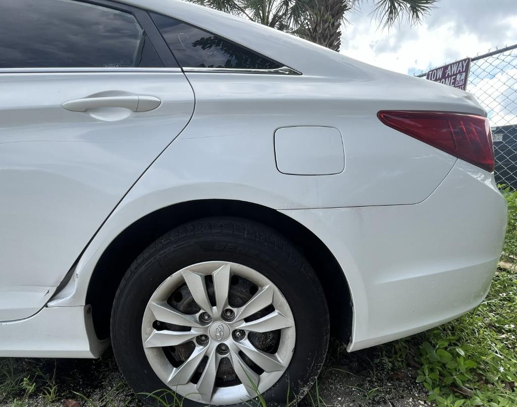 2013 Hyundai Sonata - $2,000
