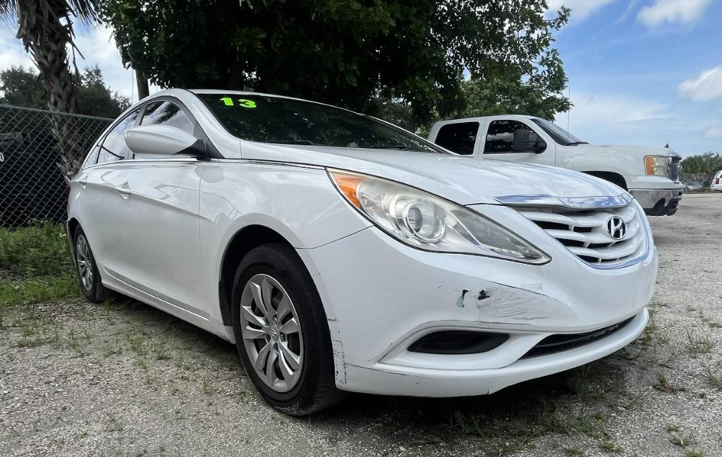 2013 Hyundai Sonata - $2,000