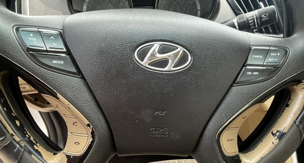 2013 Hyundai Sonata - $2,000