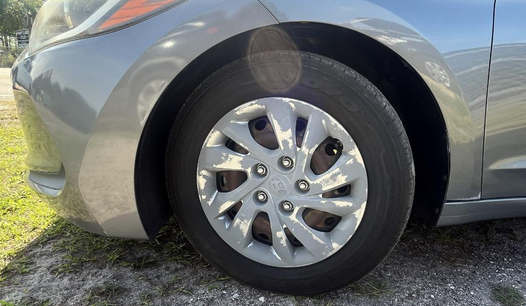 2018 Hyundai Elantra - $9,995