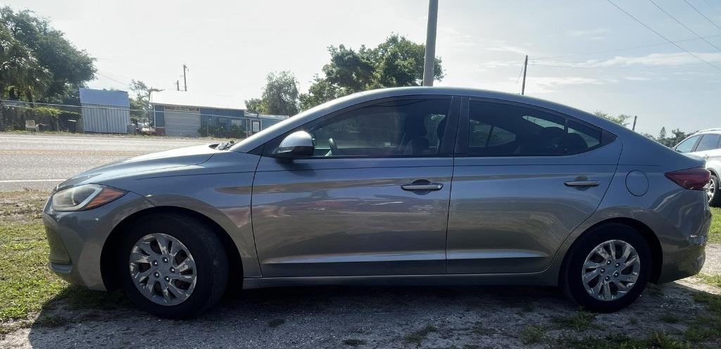 2018 Hyundai Elantra - $9,995