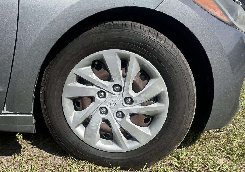 2018 Hyundai Elantra - $9,995
