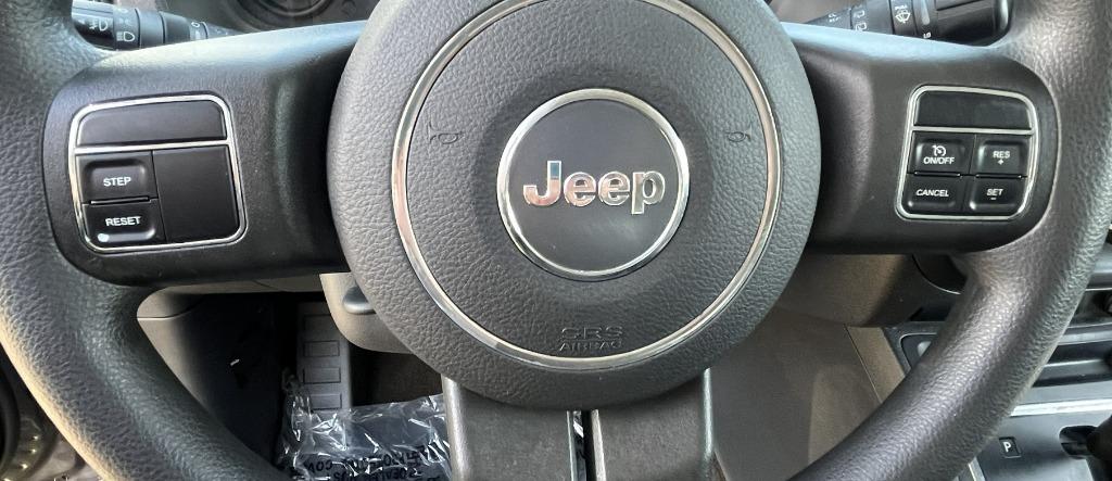 2016 Jeep Compass - $9,995