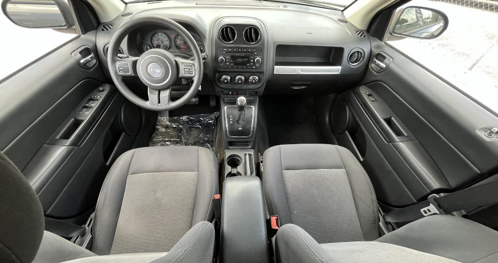 2016 Jeep Compass - $9,995