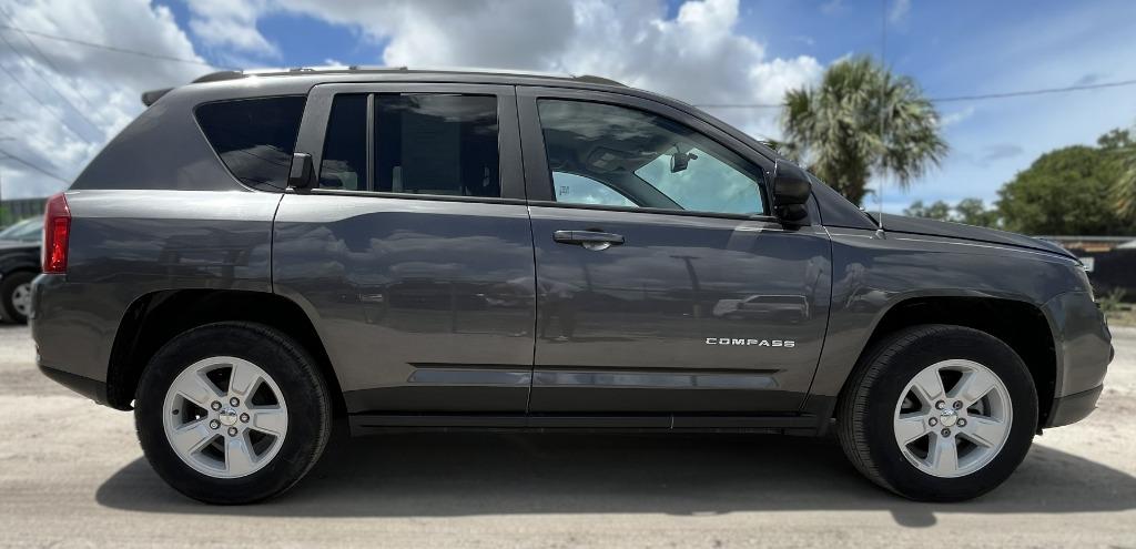 2016 Jeep Compass - $9,995