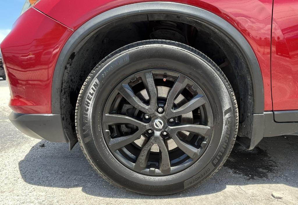 2017 Nissan Rogue - $8,995