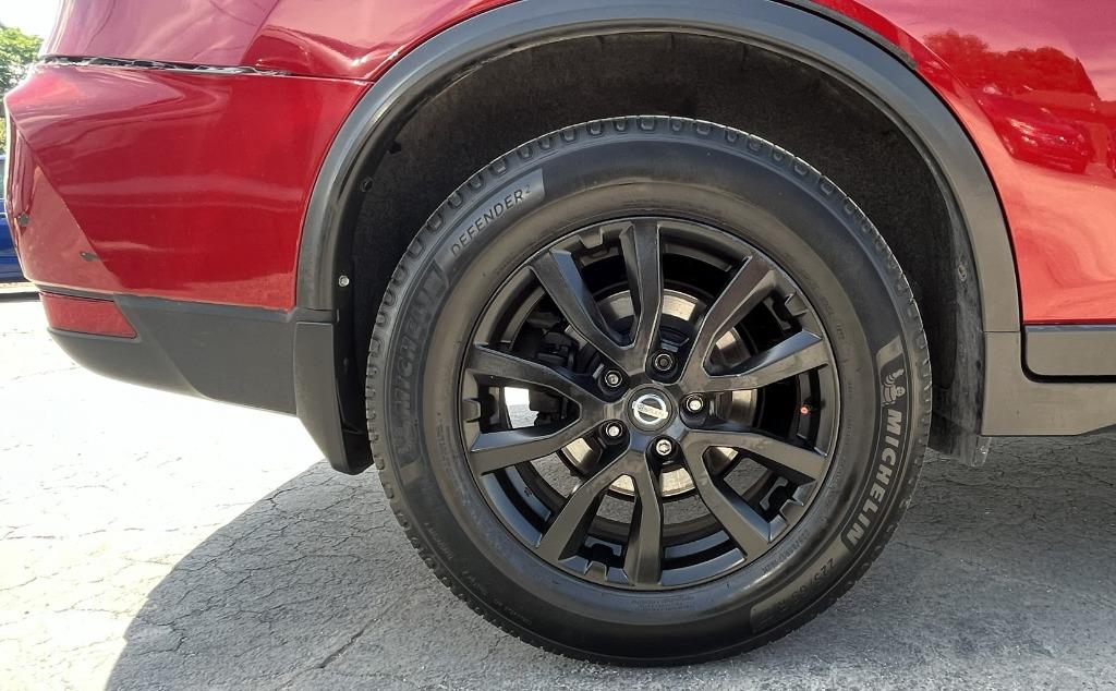 2017 Nissan Rogue - $8,995