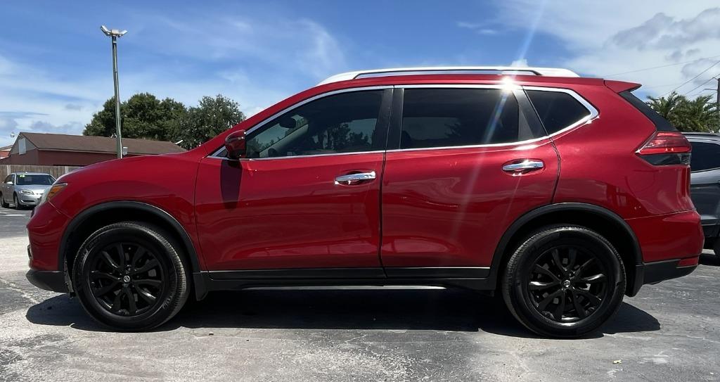 2017 Nissan Rogue - $8,995