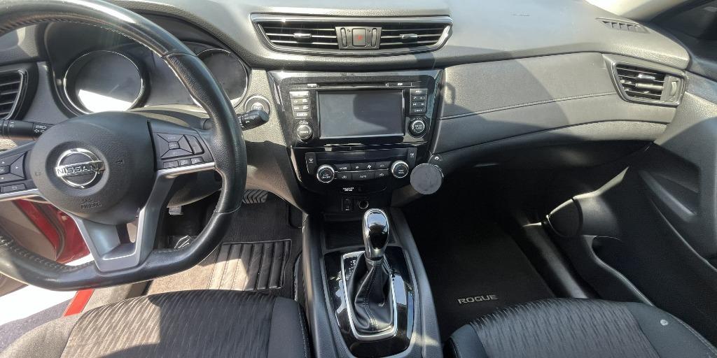 2017 Nissan Rogue - $8,995