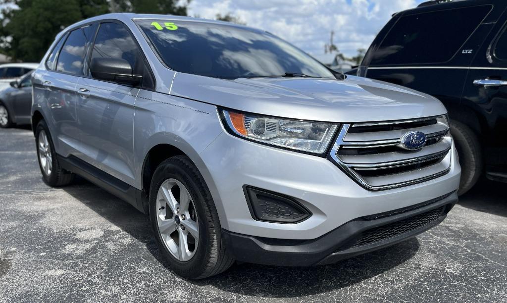 2015 Ford Edge - $10,995