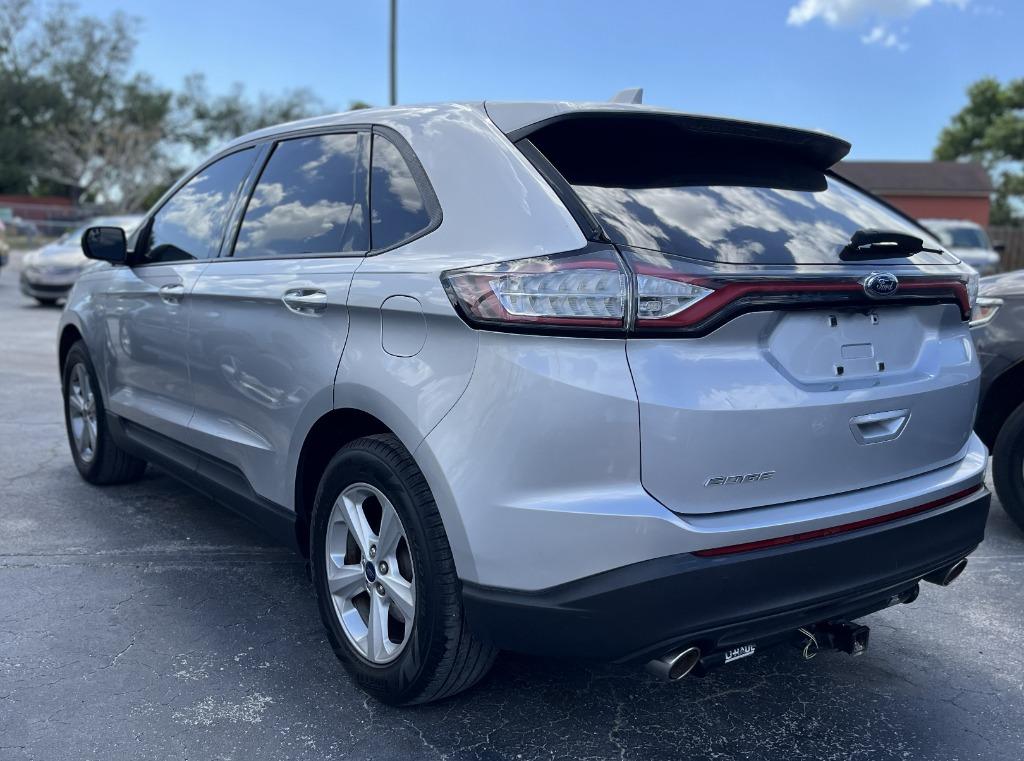 2015 Ford Edge - $10,995