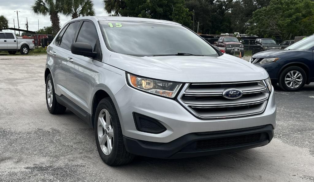 2015 Ford Edge - $10,995