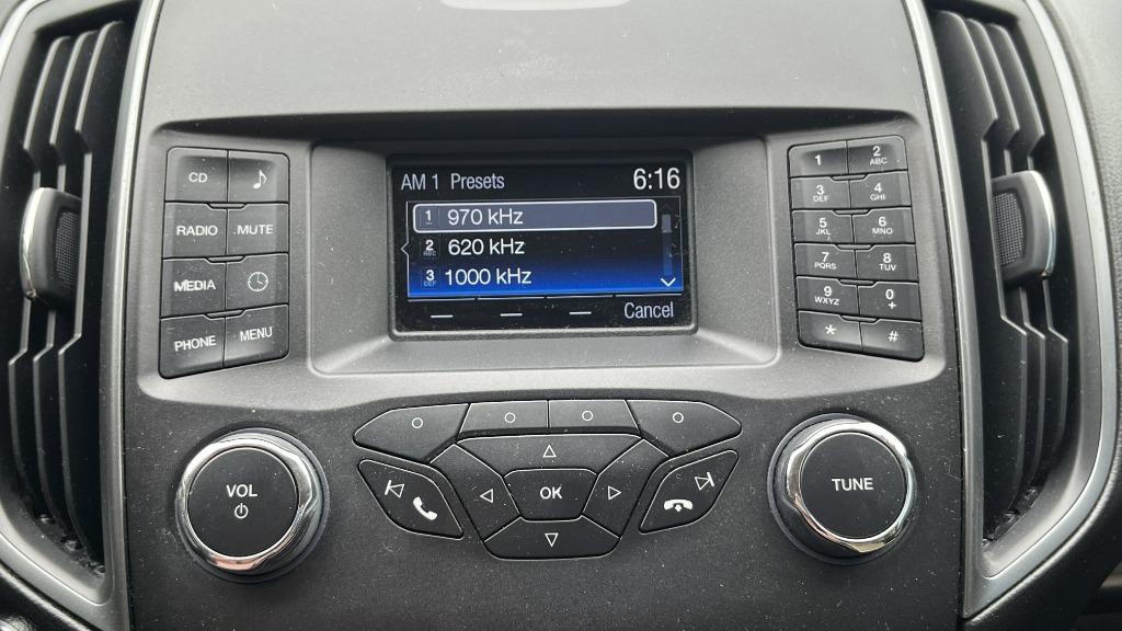 2015 Ford Edge - $10,995