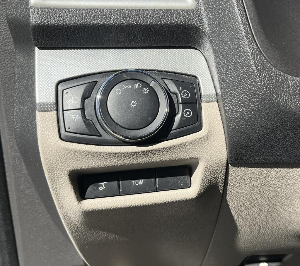 2013 Ford Explorer - $8,995
